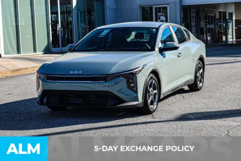More photos of 2025 Kia K4 LXS at ALM Nissan Newnan, GA