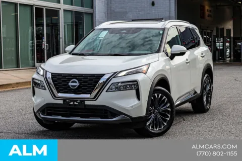 White 2023 Nissan Rogue SL for sale in Newnan, GA