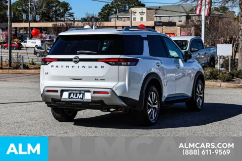More photos of 2025 Nissan Pathfinder SL at ALM Nissan Newnan, GA