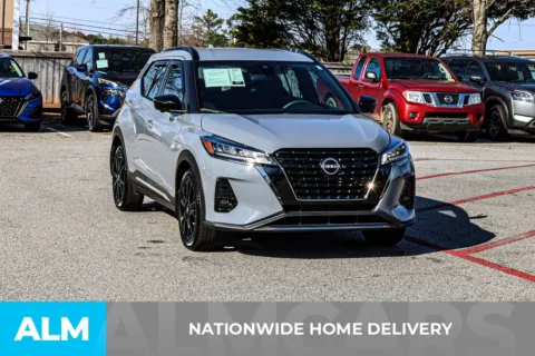 More photos of 2023 Nissan Kicks SR at ALM Nissan Newnan, GA