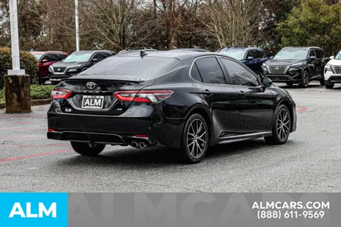 More photos of 2022 Toyota Camry SE at ALM Nissan Newnan, GA