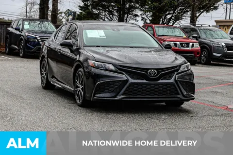 More photos of 2022 Toyota Camry SE at ALM Nissan Newnan, GA