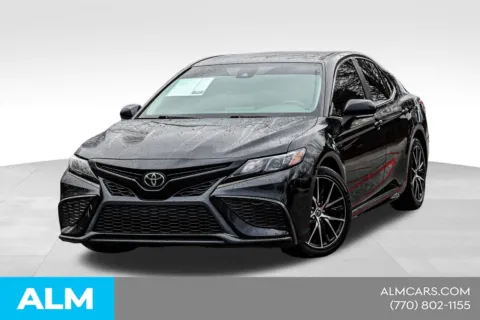 Black 2022 Toyota Camry SE for sale in Newnan, GA