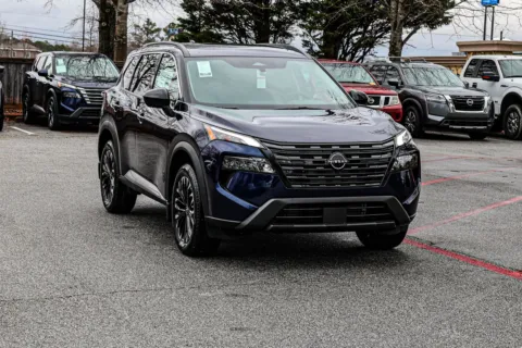 More photos of 2026 Nissan Rogue Dark Armor at ALM Nissan Newnan, GA