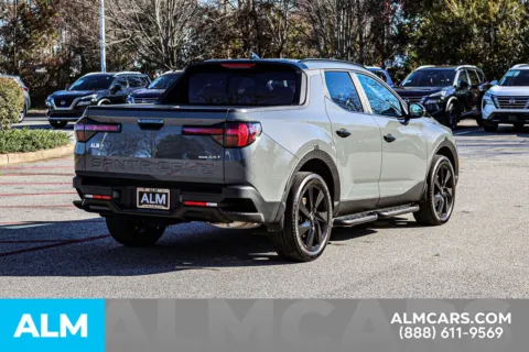 More photos of 2023 Hyundai Santa Cruz NIGHT at ALM Nissan Newnan, GA