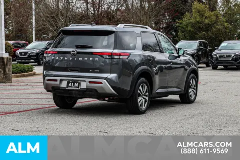 More photos of 2025 Nissan Pathfinder SL at ALM Nissan Newnan, GA