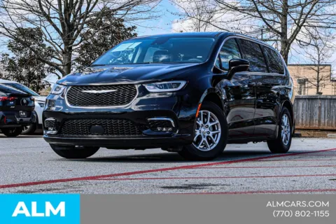 Another view of 2024 Chrysler Pacifica Touring L for sale in Newnan, GA at ALM Nissan Newnan