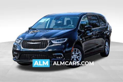 Black 2024 Chrysler Pacifica Touring L for sale in Newnan, GA