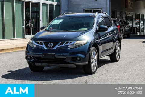 More photos of 2014 Nissan Murano LE at ALM Nissan Newnan, GA