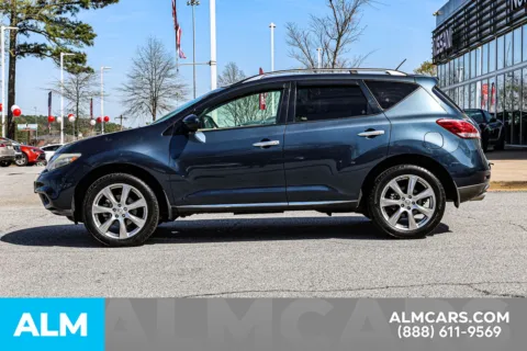 More photos of 2014 Nissan Murano LE at ALM Nissan Newnan, GA