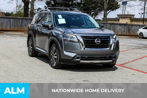 More photos of 2024 Nissan Pathfinder Platinum at ALM Nissan Newnan, GA
