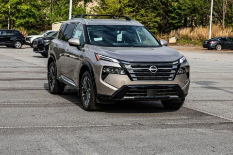 More photos of 2026 Nissan Rogue Platinum at ALM Nissan Newnan, GA