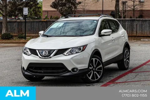 White 2018 Nissan Rogue Sport SL for sale in Newnan, GA