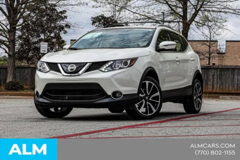 Another view of 2018 Nissan Rogue Sport SL for sale in Newnan, GA at ALM Nissan Newnan