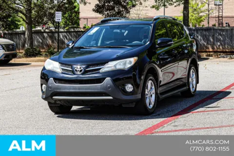 More photos of 2013 Toyota RAV4 XLE at ALM Nissan Newnan, GA