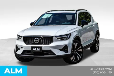 White 2024 Volvo XC40 B5 Plus Dark Theme for sale in Newnan, GA