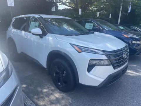 Photos of 2026 Nissan Rogue SV w/ Lifetime Powertrain Warranty for sale in Newnan, GA at ALM Nissan Newnan