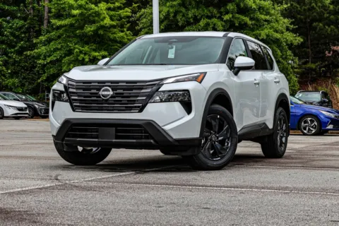 Photos of 2026 Nissan Rogue SV w/ Lifetime Powertrain Warranty for sale in Newnan, GA at ALM Nissan Newnan