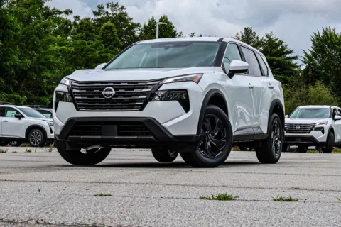 Photos of 2026 Nissan Rogue SV w/ Lifetime Powertrain Warranty for sale in Newnan, GA at ALM Nissan Newnan