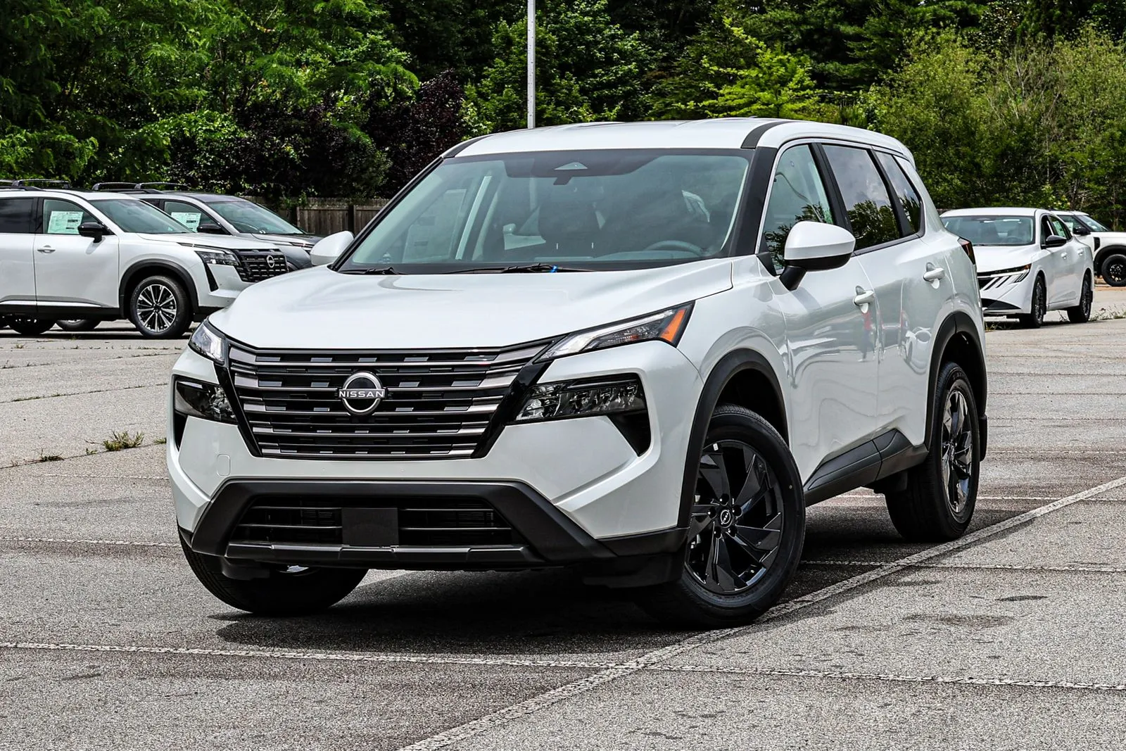 White 2026 Nissan Rogue SV w/ Lifetime Powertrain Warranty for sale in Newnan, GA