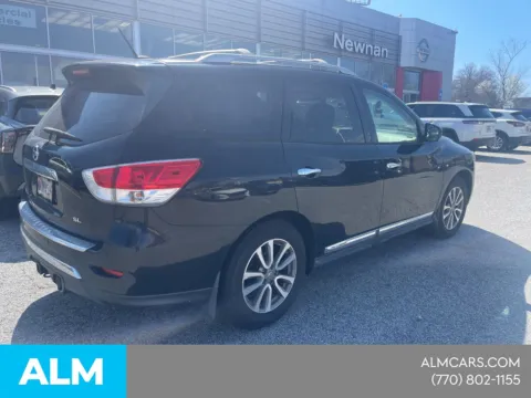 More photos of 2016 Nissan Pathfinder SL TECH PACK W/ 3 RD ROW at ALM Nissan Newnan, GA