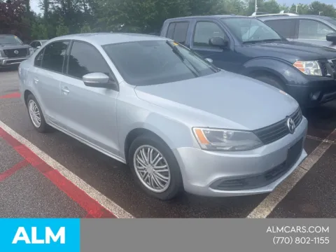 Another view of 2014 Volkswagen Jetta 1.8T SE - CARFAX NO ACCIDENTS for sale in Newnan, GA at ALM Nissan Newnan