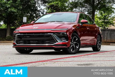Another view of 2025 Hyundai Sonata SEL CARFAX ONE OWNER NO ACCIDENTS for sale in Newnan, GA at ALM Nissan Newnan