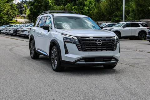 More photos of 2026 Nissan Pathfinder Platinum at ALM Nissan Newnan, GA