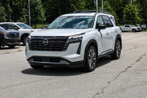 Another view of 2026 Nissan Pathfinder Platinum for sale in Newnan, GA at ALM Nissan Newnan