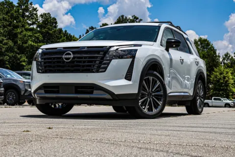 Photos of 2026 Nissan Pathfinder Platinum for sale in Newnan, GA at ALM Nissan Newnan