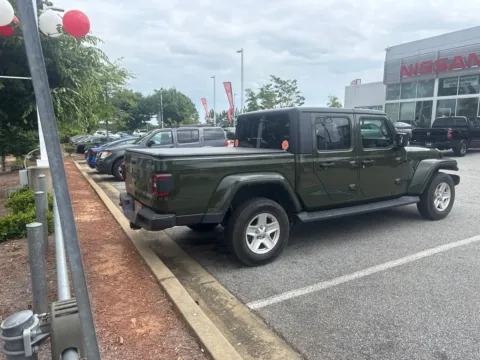 More photos of 2022 Jeep Gladiator Sport at ALM Nissan Newnan, GA