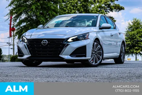 Another view of 2023 Nissan Altima 2.5 SL for sale in Newnan, GA at ALM Nissan Newnan