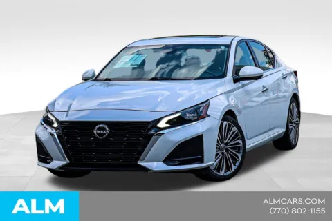 White 2023 Nissan Altima 2.5 SL for sale in Newnan, GA