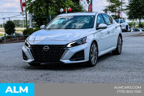 More photos of 2023 Nissan Altima 2.5 SL at ALM Nissan Newnan, GA