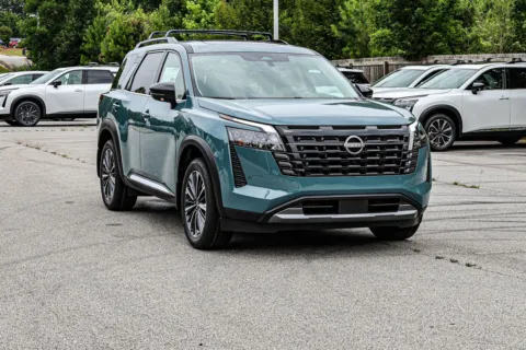 More photos of 2026 Nissan Pathfinder Platinum at ALM Nissan Newnan, GA