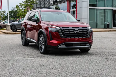 More photos of 2026 Nissan Pathfinder Platinum at ALM Nissan Newnan, GA