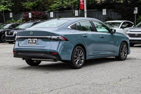More photos of 2026 Nissan Sentra SL at ALM Nissan Newnan, GA