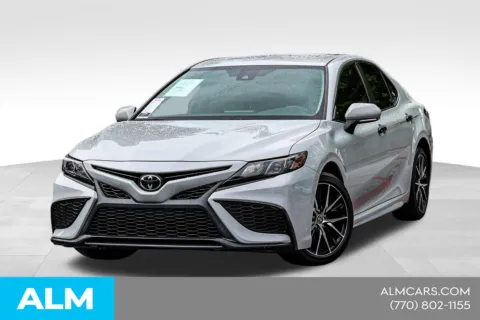 White 2024 Toyota Camry SE for sale in Newnan, GA