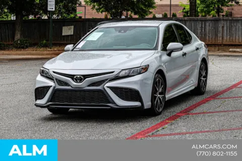 More photos of 2024 Toyota Camry SE at ALM Nissan Newnan, GA