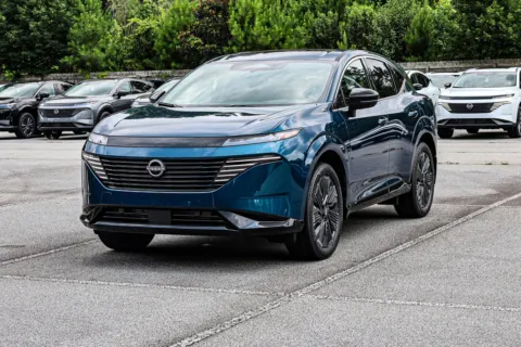 Another view of 2026 Nissan Murano Platinum for sale in Newnan, GA at ALM Nissan Newnan