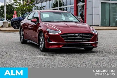 More photos of 2023 Hyundai Sonata SE at ALM Nissan Newnan, GA