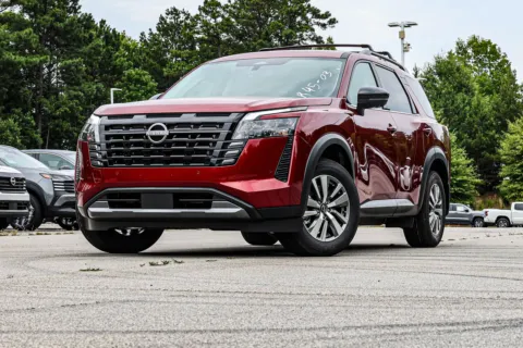 Photos of 2026 Nissan Pathfinder SL for sale in Newnan, GA at ALM Nissan Newnan