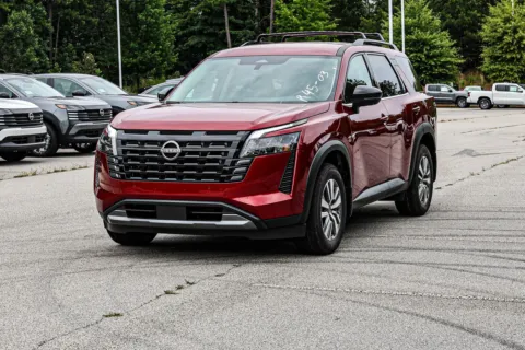 Another view of 2026 Nissan Pathfinder SL for sale in Newnan, GA at ALM Nissan Newnan