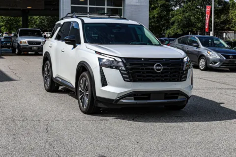 More photos of 2026 Nissan Pathfinder Platinum at ALM Nissan Newnan, GA
