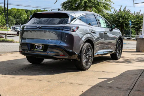 More photos of 2026 Nissan Murano Platinum at ALM Nissan Newnan, GA