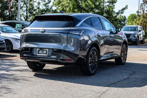 More photos of 2026 Nissan Murano Platinum at ALM Nissan Newnan, GA