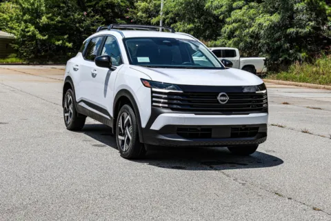 More photos of 2026 Nissan Kicks SV at ALM Nissan Newnan, GA