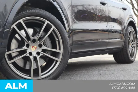 Photos of 2023 Porsche Cayenne S Platinum Edition for sale in Newnan, GA at ALM Nissan Newnan