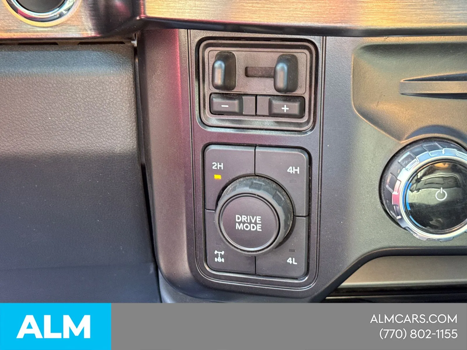 2025 Ford F-350 Super Duty Lariat - Photo 35
