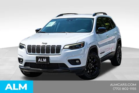 White 2023 Jeep Cherokee Altitude for sale in Newnan, GA